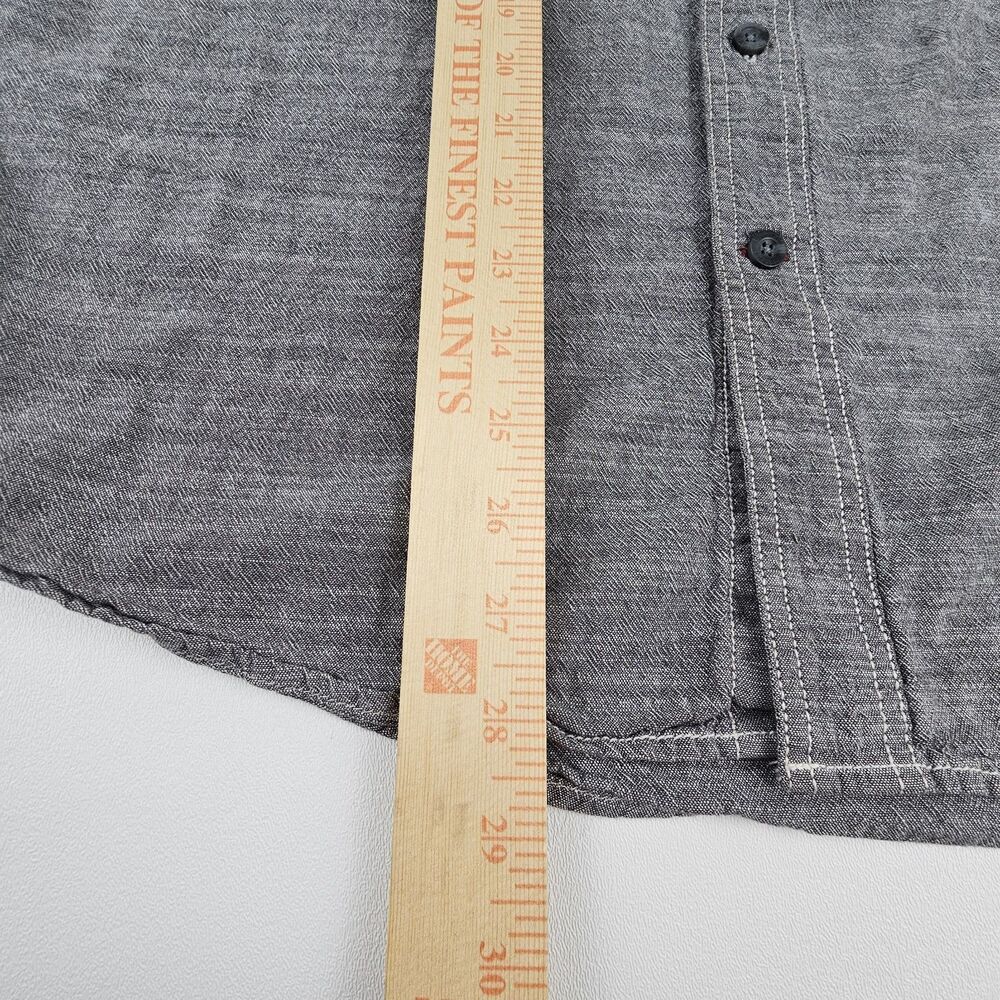 Woolrich Mens M Gray Chambray Work Shirt Short Sleeve Dual Pocket 100% Cotton - Picture 3 of 9